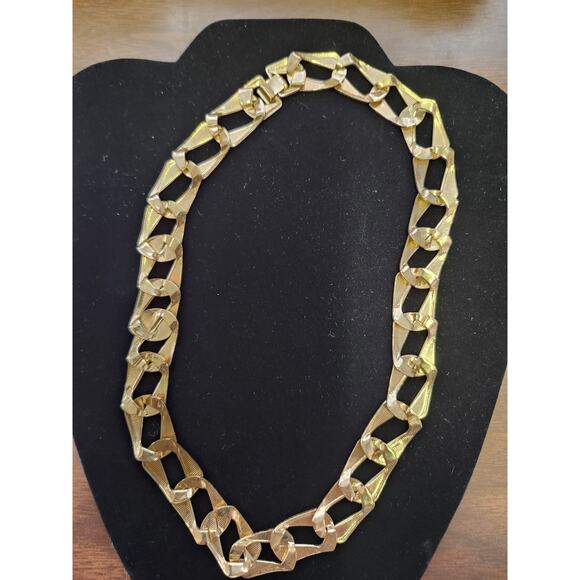Vintage "Napier Style" Unsigned Black & Gold Chain Link Necklace 17 Inches - Picture 5 of 6